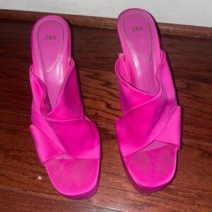 Zara Women's Pink Slip-On platform heels